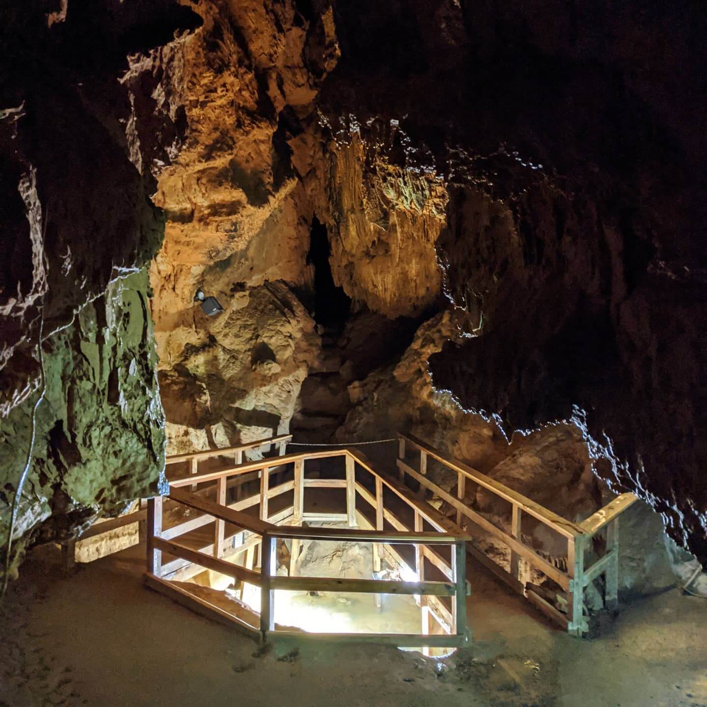 TOP 7 fantastiche grotte in Virginia che dovresti visitare