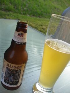 Bevi birra all'Allagash Maine Brewery