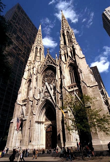 Cattedrale di San Patrizio: l’icona gotica di New York che incanta l’America