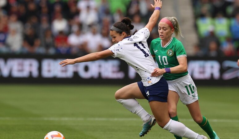Inglaterra vs USA: Il Calcio Femminile Conquista il Mondo!