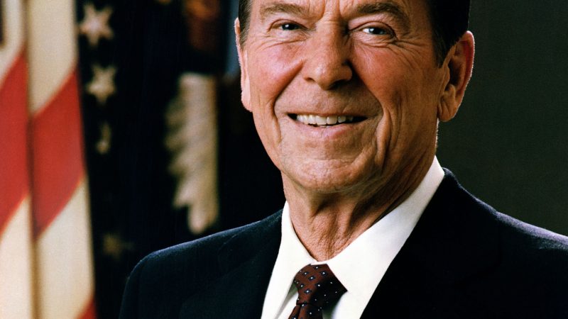 La Presidenza di Ronald Reagan: Trionfi e Sfide del Presidente USA (1981-1989)