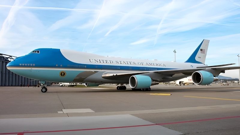 L’incredibile viaggio dell’aereo presidenziale degli Stati Uniti: dietro le quinte del potere